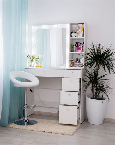 Туалетный столик bright light - 88 фото