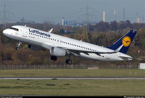 D AIUY Lufthansa Airbus A320 214 WL Photo By Jost Gruchel ID 897451