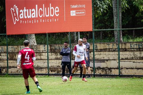 Igor Bolt Volta Redonda Embarca Para Porto Alegre Para Encarar O