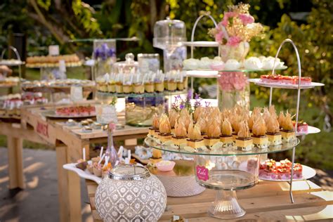 Mesa Dulce Para Una Boda Campestre Mesa De Dulces Mesa De Postre