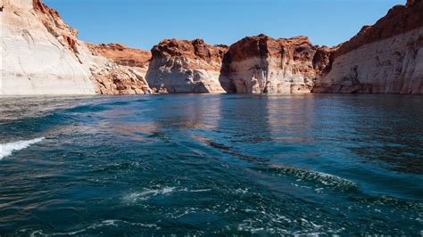 Hour Boat Tour On Navajo Canyon Lake Powell Wahweap Navajo Canyon