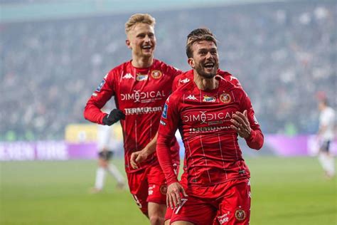 Hansen żegna się z Widzewem Klub rozwiązał kontrakt z piłkarzem za