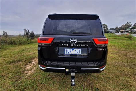 Toyota Landcruiser Series Sahara Zx Car Review