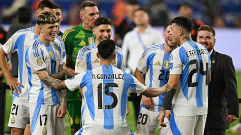 Figura De La Selección De Argentina Sorprendió A Sus Compañeros Durante Celebración De Fin De