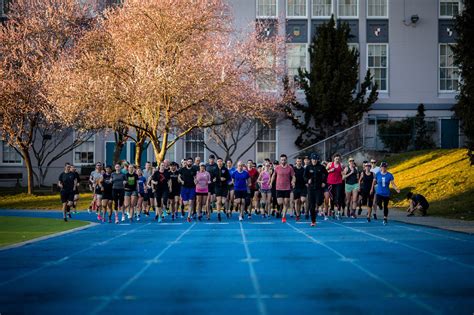 A team effort: coached running groups - Canadian Running Magazine