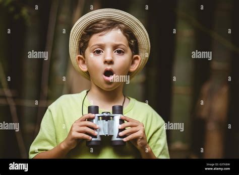 Shocked expression hi-res stock photography and images - Alamy 
