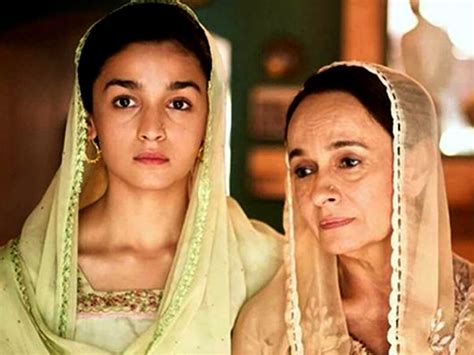 Alia Bhatts Mother Soni Razdan Gets Emotional As Daughter Contracts