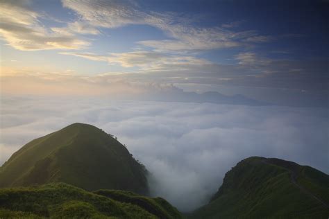 view of clouds from Kumamoto, Japan [2715 x 1810] : r/japanpics