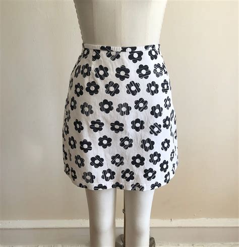 Black And White Floral Daisy Print Mini Skirt S Etsy