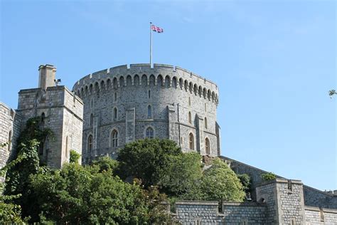 Tour Personalizzato Di 10 Ore Nei Dintorni Di Londra Con Auto Privata