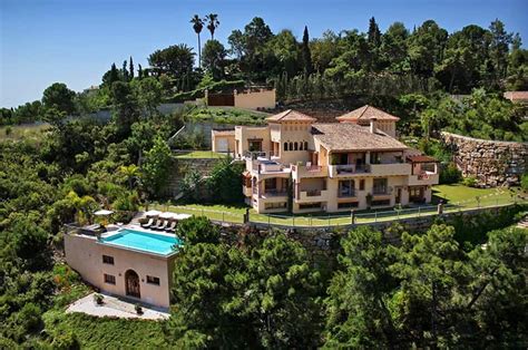 ULVR: Marbella Luxury Villas