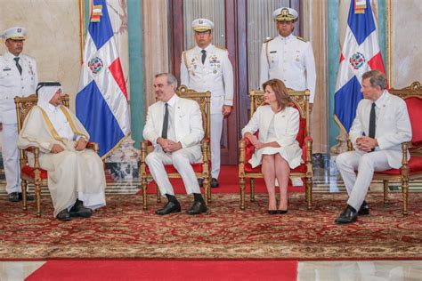 Fotos PresidenciaRD Presidente Luis Abinader Recibe Cartas