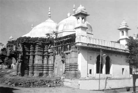 Gyanvapi Mosque Built On Original Kashi Viswanath Temple Aurangazeb