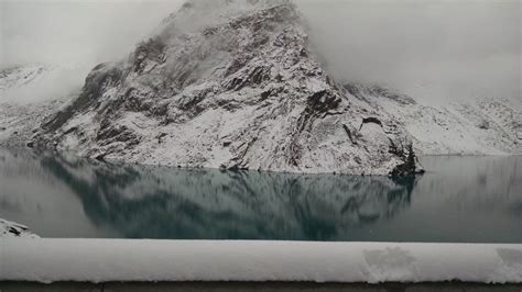 Marvelous beauty of frozen Attabad Lake in winter | Smithsonian Photo Contest | Smithsonian Magazine