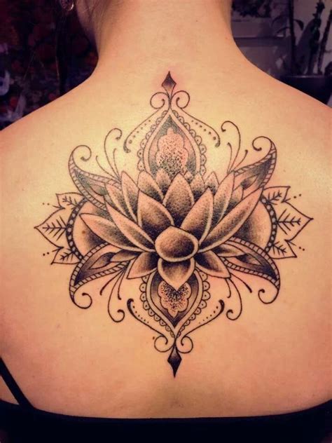 Tatoeage Bloem Rug Groot Mandala Tattoo Mandala Tattoos For Women