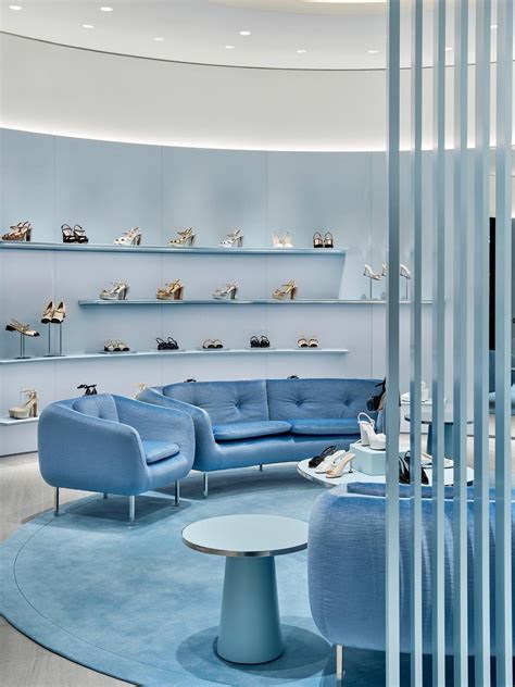 Europe Fashion Buyers — THE FASHION LISTS