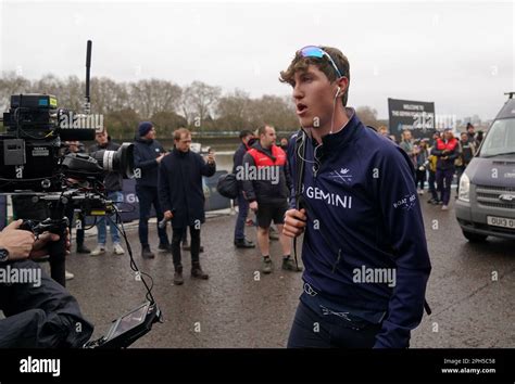 Oxfords James Doran Arriving Before The Start Of The Mens Race During