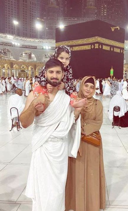 Aiman Khan And Muneeb Butt With Their Daughter Amal Muneeb In Haram