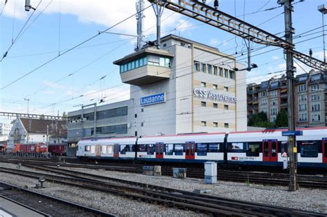 La Gare De Lausanne à Lheure Des Années Soixante 24 Heures