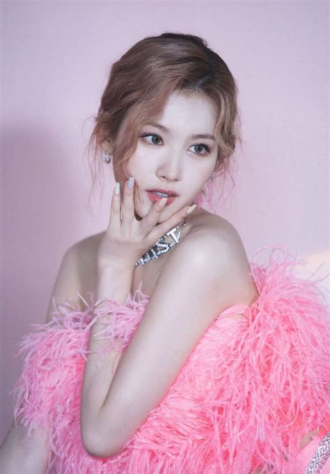 220320 Sana Formula Of Love Monograph Scan Cr Njmsjmdct2 Twitter