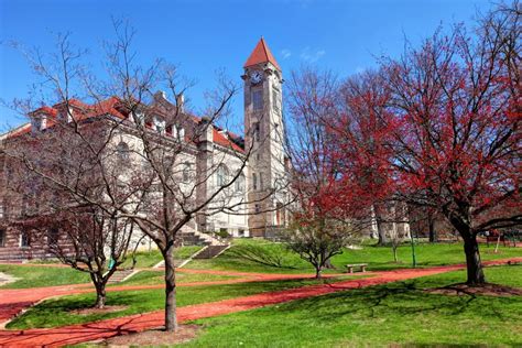 51 Most Beautiful College Campuses in the US | HGTV