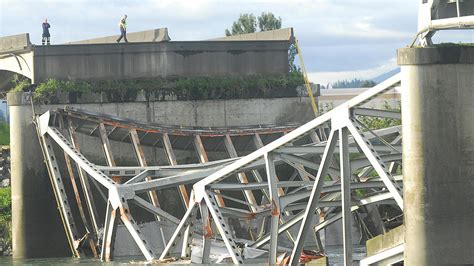 Thousands Of U S Bridges Vulnerable To Collapse Cbs News