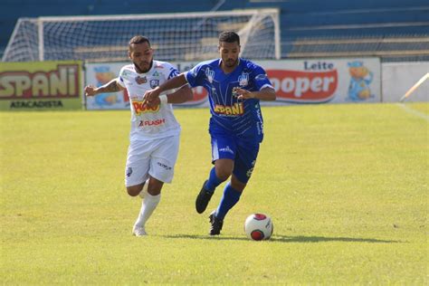 Votuporanguense vence São José e garante classificação à semifinal da