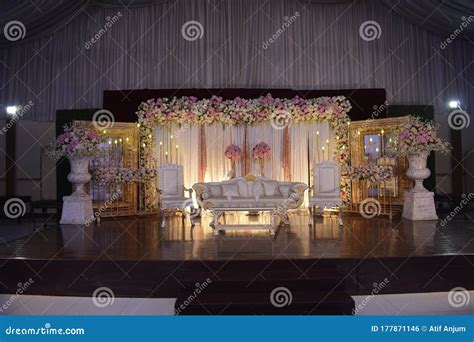 5,465 Stage Flower Decoration Stock Photos - Free & Royalty-Free Stock ...