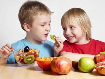 Claves para que los niños coman Fruta