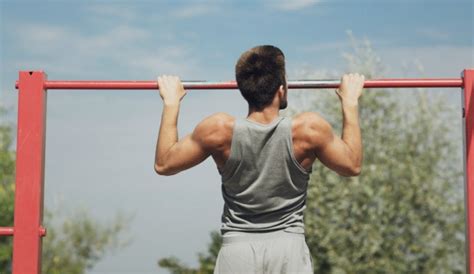 Try These 3 Advanced Pull Up Variations For A Stronger Upper Body The