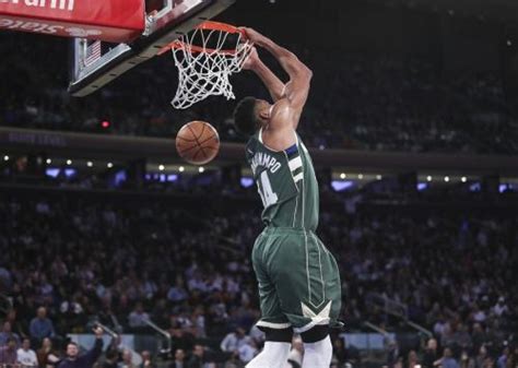 Alasan Pebasket Giannis Antetokounmpo Dijuluki The Greek Freak Okezone Sports