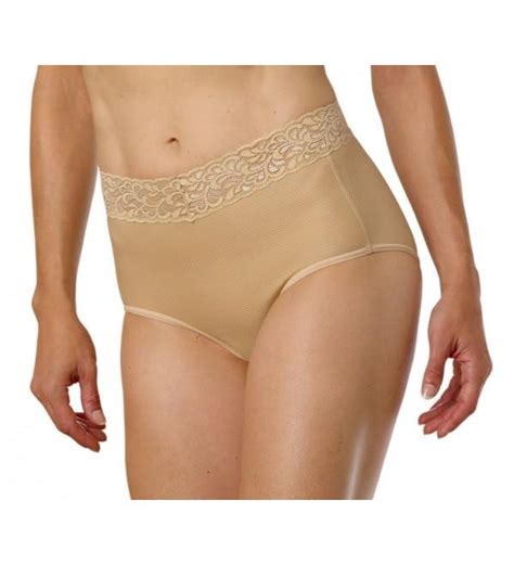 Women S Give N Go Lacy Full Cut Brief Nude CJ1154FWZUL