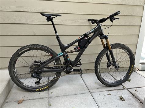 2019 Yeti SB5 Turq LR X01