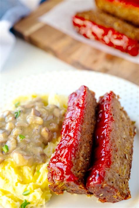 Easy Vegan Meatloaf Recipe - Wow, It's Veggie?!