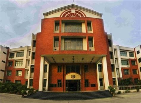 Maharaja Agrasen Medical College, Agroha, Haryana - Careerindia