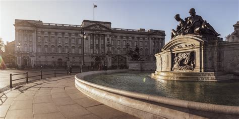 Discover the Rich History of London Through its Iconic Landmarks ...