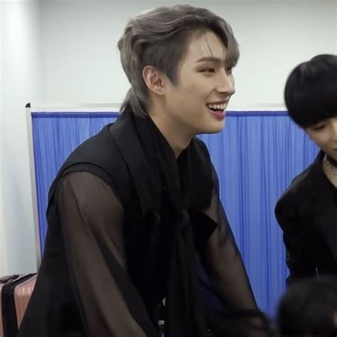 Mingi Ateez Logbook Song Min Gi Handsome Faces Celebrity Crush