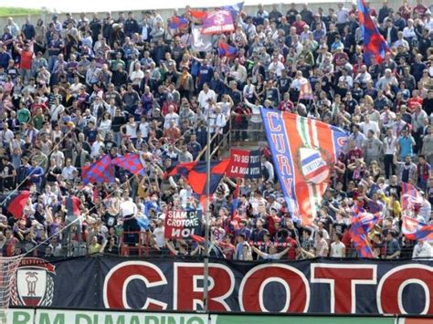 Empoli Crotone Info Biglietti Ospiti F C Crotone