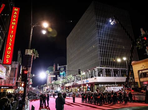 Hollywood Christmas Parade: What To Know Before Sunday's Event ...