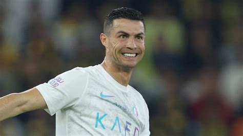 Cristiano Ronaldo Reagisce In Maniera Scomposta Al Worlds Best Player