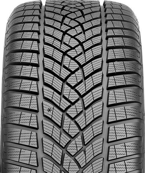 GOODYEAR UG PERF XL FR 275 30 R20 GumiCenter Bg