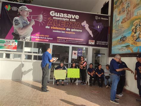 Toman policías jubilados el Ayuntamiento de Guasave