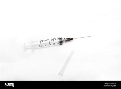 Single Dose Syringe Hi Res Stock Photography And Images Alamy