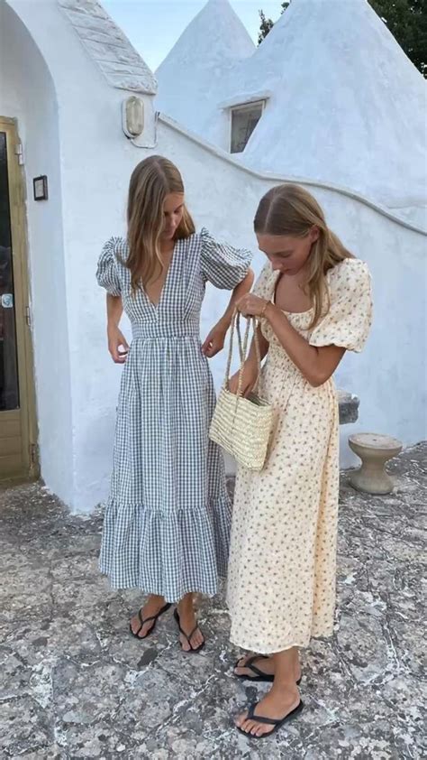 Light Dresses For A Hot Summer Fashion Outfits Style Fashion Inspo