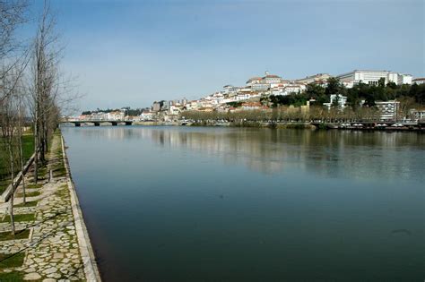 Coimbra Vai Ter Passeios De Barca Serrana E Houseboat No Mondego