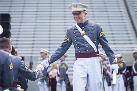 DVIDS - Images - 2017 USMA Graduation [Image 23 of 41]