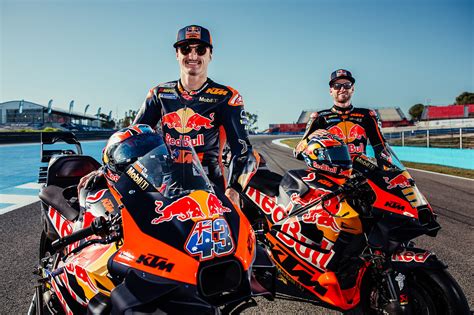 Red Bull KTM Factory Racing go for MotoGP™ gold in Jerez with special ...