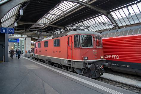 SBB Re 4 4 11144 Zürich Hbf New Engine Desperado Flickr