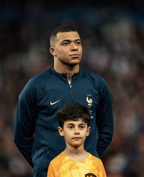 Madrid Zone On Twitter Psg S Idea Is To Put Kylian Mbapp Under