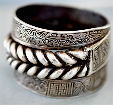 Large Twisted Chain Link Silver Cuff